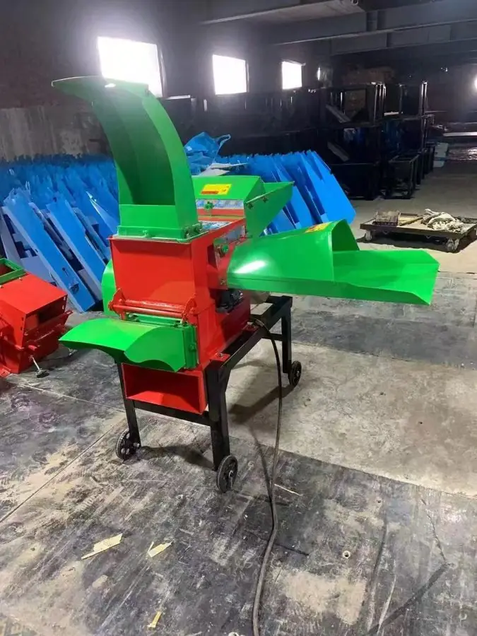 Farm straw chopper